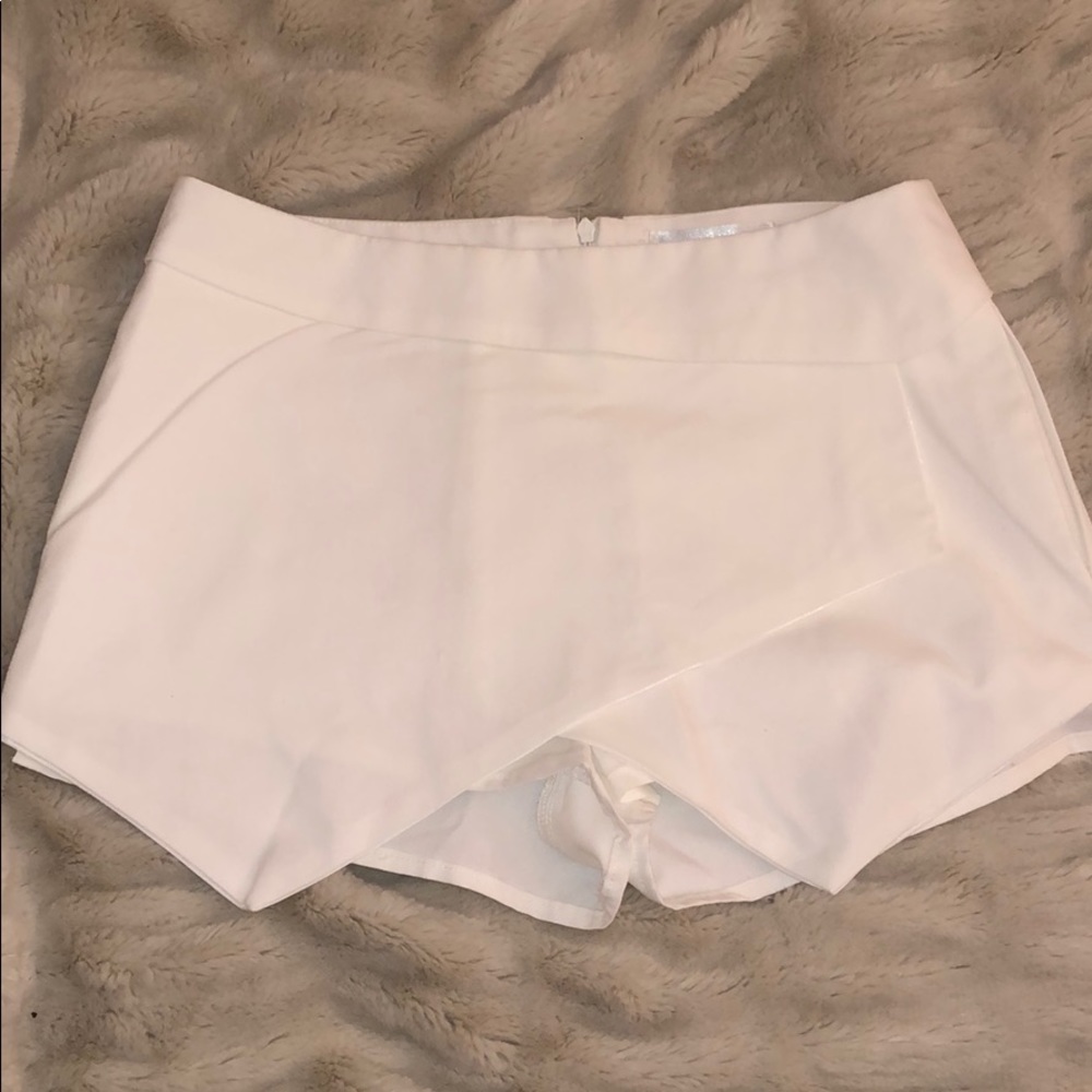 White skort